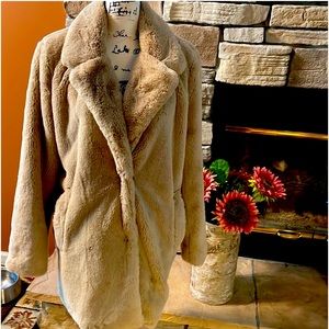 Lucky 🍀 Brand   Los Angeles California ☘️